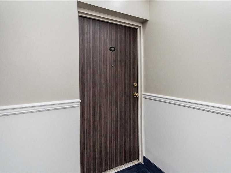 Gallery Photo 16